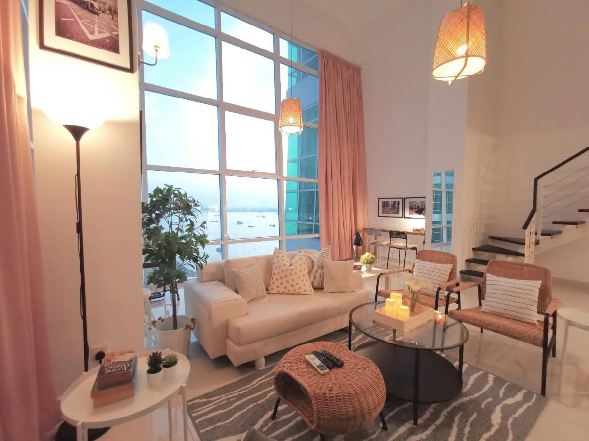 Maritime Suites Holiday Rental George Town Esterno foto