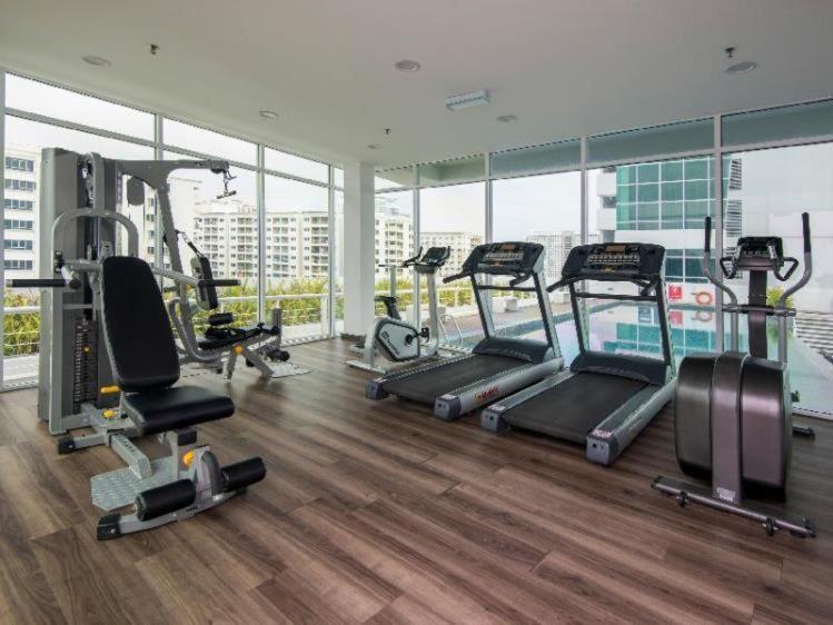 Maritime Suites Holiday Rental George Town Esterno foto