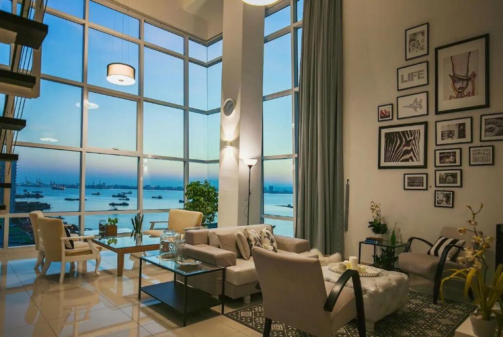 Maritime Suites Holiday Rental George Town Esterno foto